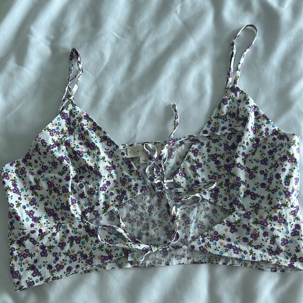 la Hearts floral crop top
